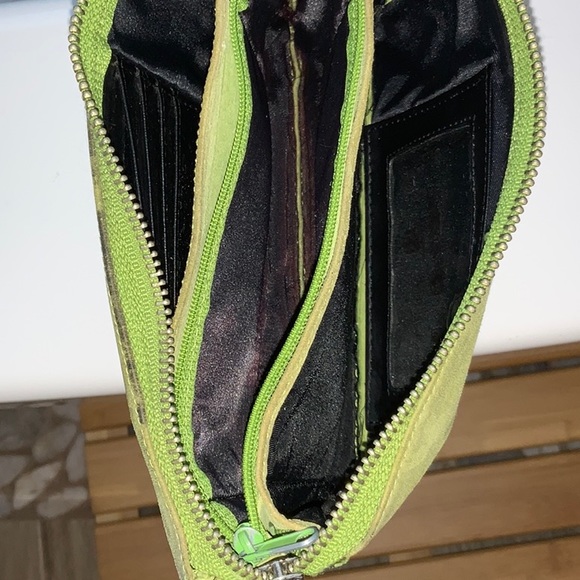 Esprit women’s leather wallet lime green - Picture 3 of 4